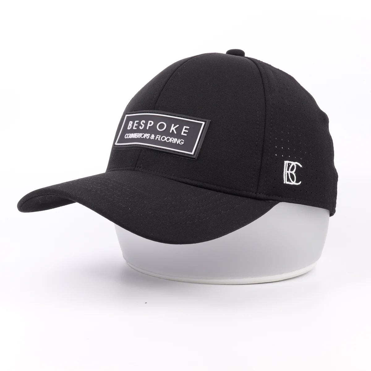 Photographic view 4 of a perforated performance cap reference